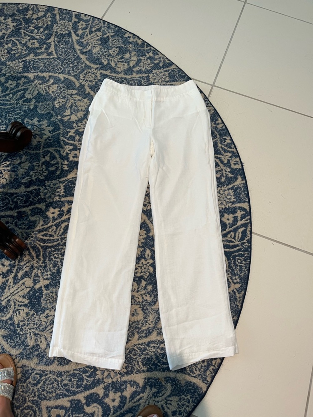 Chico's Travelers Collection White Elastic-Waist pants